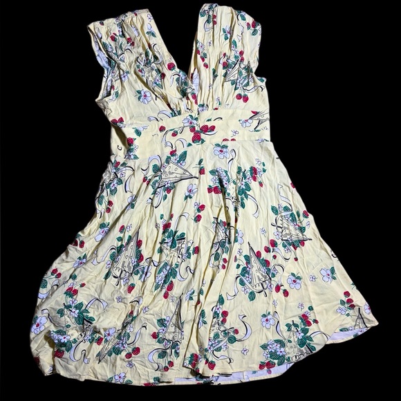 Trashy Diva 40’s Dress in Berry Chantilly Print from 2017 - Picture 6 of 14